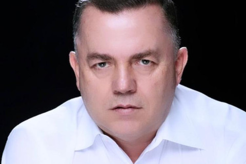 A nossa constituição é uma mistura de dicionário de utopias é uma regulamentação minuciosa do efêmero" -  Roberto Campos.