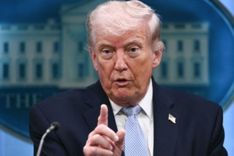 Trump é retirado de jantar da imprensa em Washington após tiros; um suspeito é preso
