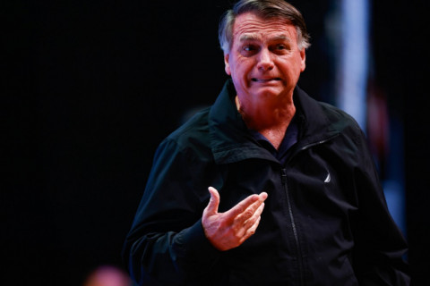 Moraes autoriza visitas familiares a Bolsonaro durante prisão domiciliar