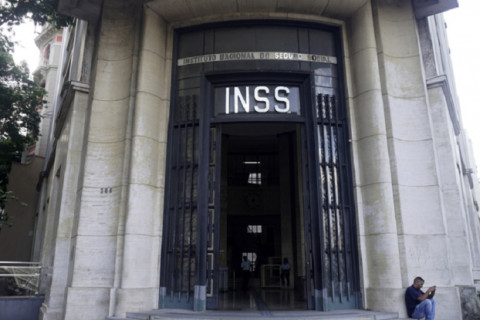 Senadores da base de Lula iniciam desembarque da CPMI do INSS devido a cenário incerto