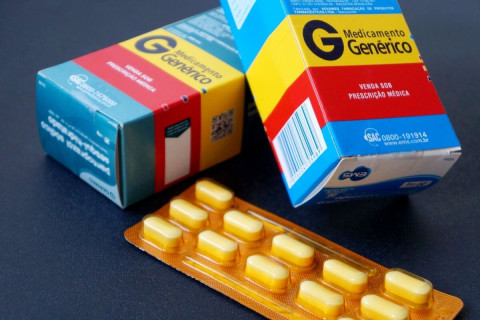 5 vantagens e cuidados ao comprar remédios genéricos