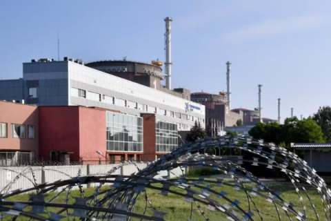 'Brincar com fogo': drone atinge usina nuclear na Ucrânia e abre buraco em parede de sala de máquinas