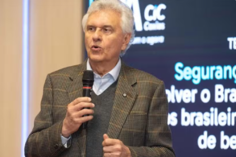Ronaldo Caiado diz que decisão sobre facções deveria ter sido tomada mais cedo pelo próprio governo brasileiro