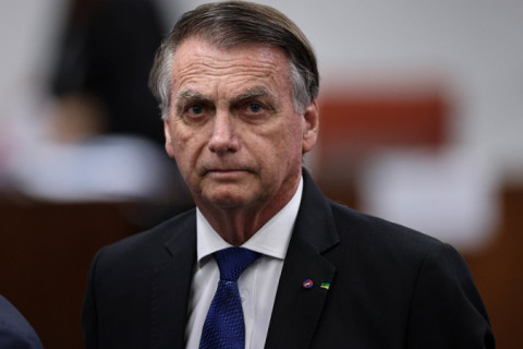 ‘Pintou um clima’: Bolsonaro é condenado por fala sobre venezuelanas