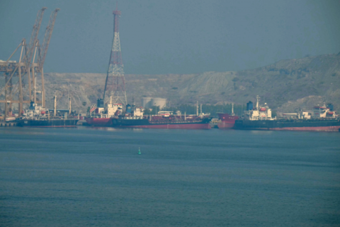 Ormuz bloqueado: o pior choque do petróleo da história