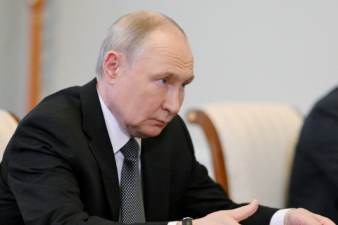 Putin propõe prorrogação do tratado de desarmamento nuclear New Start aos EUA