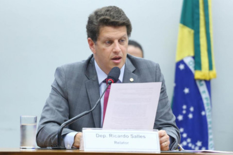 CPI do MST é encerrada sem aprovar relatório de Ricardo Salles