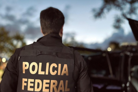 Polícia Federal cumpre mandados judiciais em investigação que apura fraudes no INSS