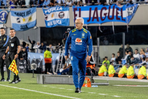 Dorival Júnior é demitido do comando da seleção brasileira