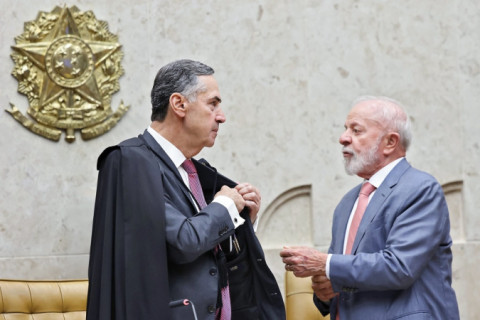 Lula recorre a aliados para encontrar substituto de Barroso