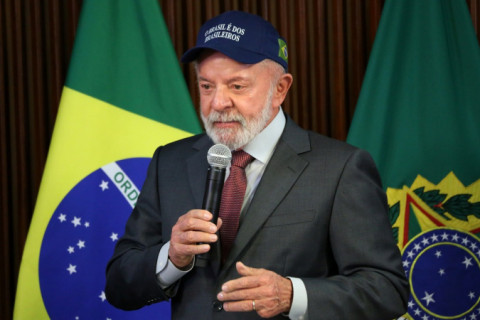 Lula autoriza abertura de processo para aplicar Lei da Reciprocidade Econômica contra os EUA