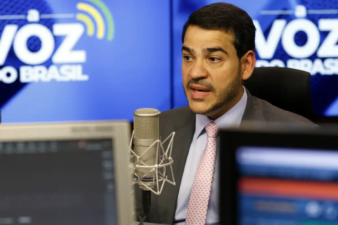 Aposentados não precisam acionar justiça por valores do INSS, diz AGU