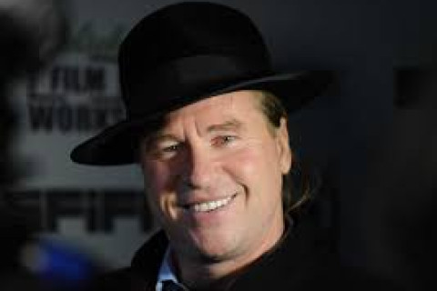 Val Kilmer, ator de 'Batman' e 'Top Gun', morre aos 65 anos