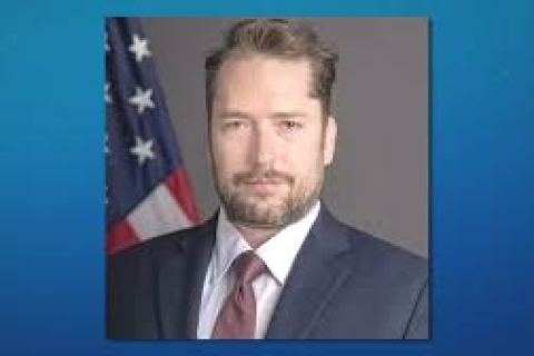 Governo Lula revoga visto de assessor de Trump que visitaria Bolsonaro