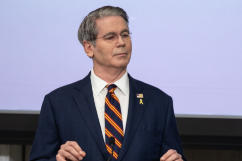 Secretário de Tesouro dos EUA anuncia novas intervenções para apoiar peso argentino