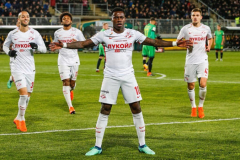 Jogador é condenado a seis anos de prisão por tráfico de cocaína vinda do Brasil