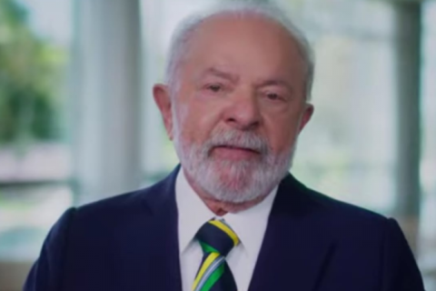 Cirurgia do Lula no quadril começou meio-dia e deve durar 3 horas