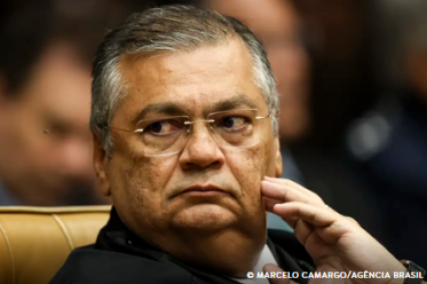 Dino mantém remoção de vídeos de vereador que ofendeu adversário
