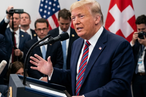 Trump afirma que Estreito de Ormuz estará “completamente aberto” até sexta após acordo com o Irã