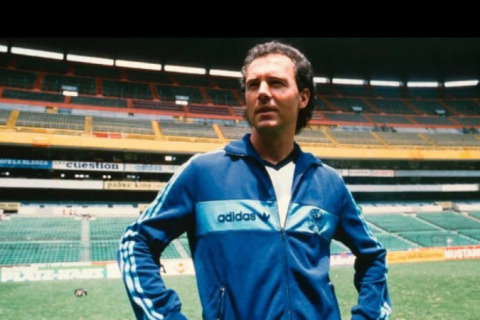 Franz Beckenbauer, ícone do futebol alemão, morre aos 78 anos