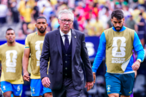 'Hoje a dor é grande. Mas a confiança no que estamos construindo não muda': Ancelotti se pronuncia após eliminação do Brasil