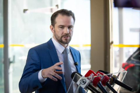 Durigan quer aprovar imposto do pecado ainda em 2026 e adiar debate sobre alíquotas