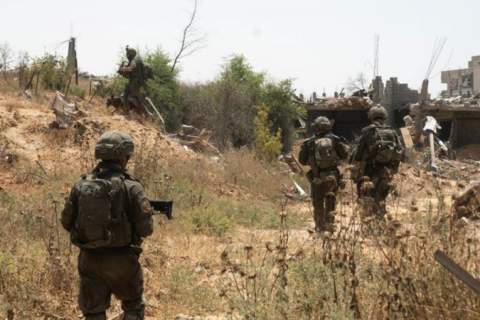 Israel arma 97 comunidades do norte do país com nove mil fuzis