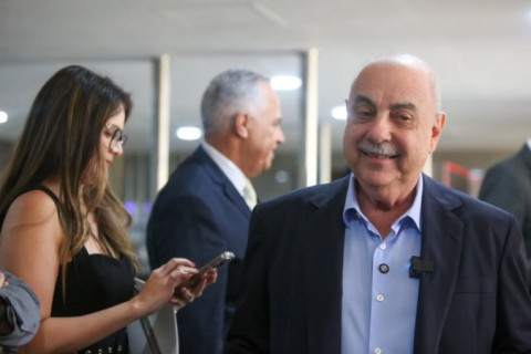 Fuad Noman, prefeito de Belo Horizonte, se licencia após pneumonia e internação em UTI