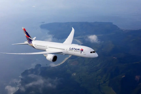 Companhias aéreas cancelam voos na Argentina por greve geral contra Milei