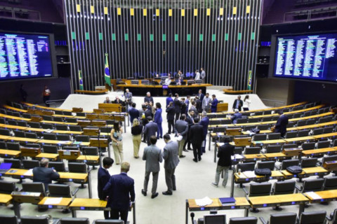 Senado adia votação da MP da subvenção em meio a impasse sobre imposto retroativo