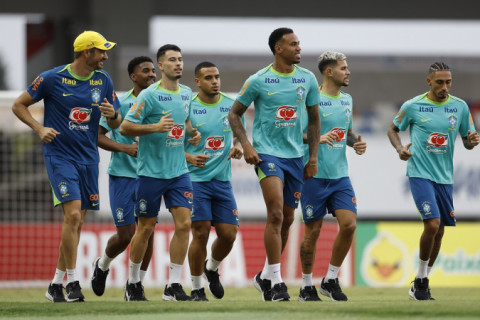 Seleção brasileira se prepara para jogos contra Venezuela e Paraguai