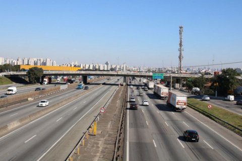 Rodovia Presidente Dutra receberá 21 pedágios para sistema ‘free flow’