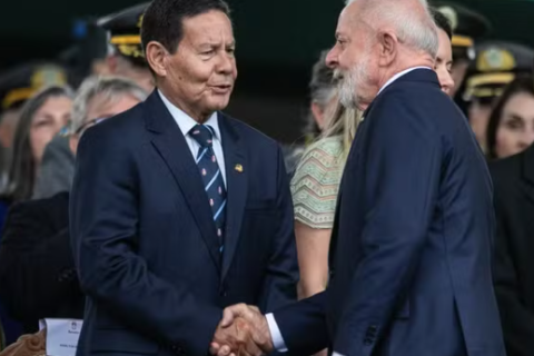 A certeza do general Mourão após encontro com Lula em Brasília