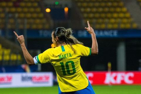 Marta anuncia aposentadoria da Seleção Brasileira ao final de 2024