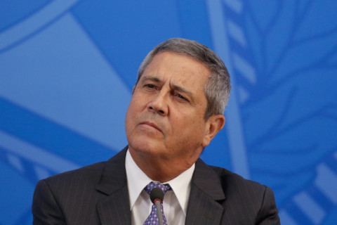 Moraes autoriza Braga Netto a receber visitas na prisão