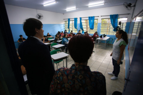 Brasil é o segundo país que mais reduziu gastos na educação