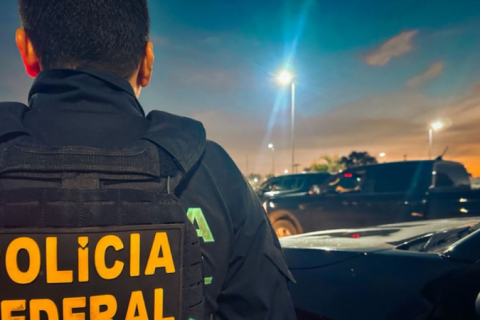 PF faz operação contra policiais civis suspeitos de extorsão no RJ