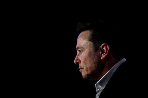 Musk paga multa de R$ 18,35 milhões e Moraes determina desbloqueio de contas da Starlink