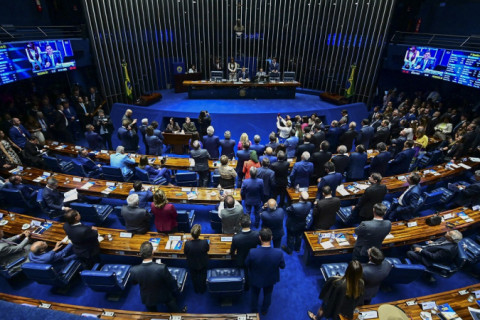 Senado define presidentes e instala comissões permanentes