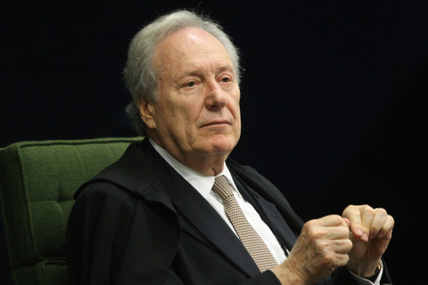 Ricardo Lewandowski é convidado para assumir o Ministério da Justiça