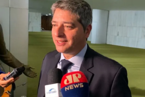 Líder do PL pede reunião urgente no Senado para discutir crise no STF