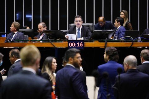 Congresso derruba veto do marco temporal