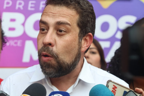Juiz nega suspensão de candidatura de Guilherme Boulos