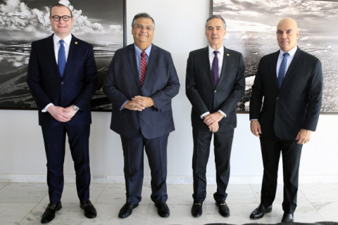 STF mantém Moraes, Dino e Zanin em julgamento dos atos do 8 de Janeiro