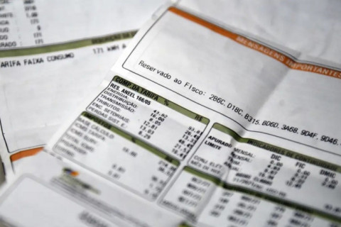 Reforma tributária propõe cashback de até 50% em contas de luz, água e gás